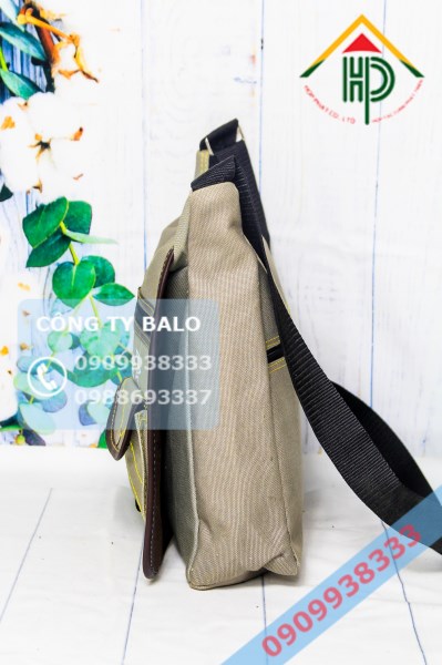Túi đeo chéo Hợp Phát 07
