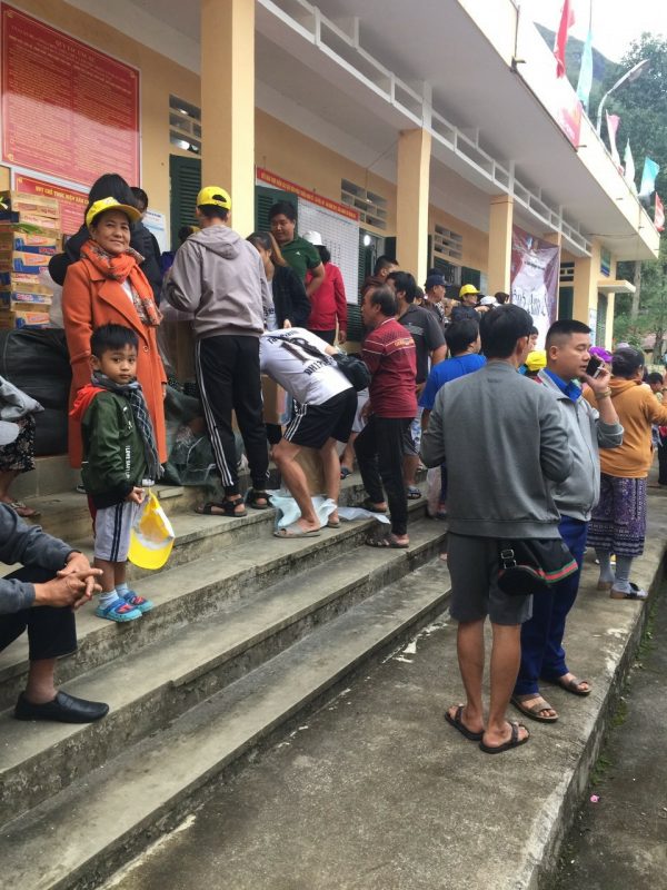 Hình ảnh hoạt động từ thiện Xưởng May balo Thiên Phú