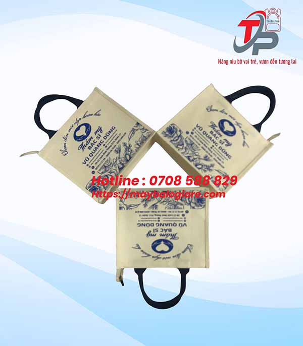 TÚI XÁCH QUÀ TẶNG BÁC SĨ THẨM MỸ VŨ QUANG DŨNG TÚI XÁCH QUÀ TẶNG BÁC SĨ THẨM MỸ VŨ QUANG DŨNG