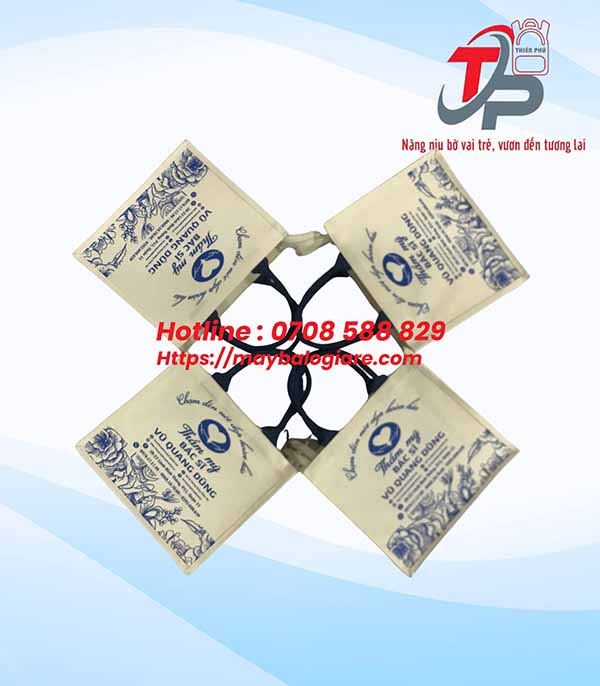 TÚI XÁCH QUÀ TẶNG BÁC SĨ THẨM MỸ VŨ QUANG DŨNG TÚI XÁCH QUÀ TẶNG BÁC SĨ THẨM MỸ VŨ QUANG DŨNG