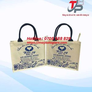 TÚI XÁCH QUÀ TẶNG BÁC SĨ THẨM MỸ VŨ QUANG DŨNG