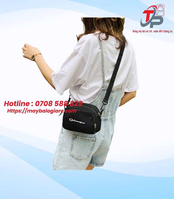 TÚI ĐEO CHÉO CHAMPION TÚI ĐEO CHÉO CHAMPION